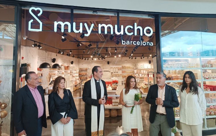 “MUY MUCHO” SE EXPANDE EN CARACAS