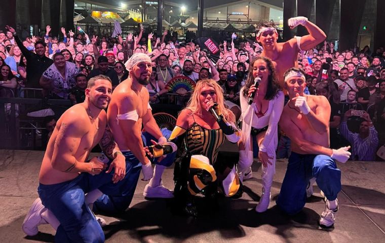 La Famosa influencer Wendy Guevara Invita a Kitty Source a cantar junto con ella