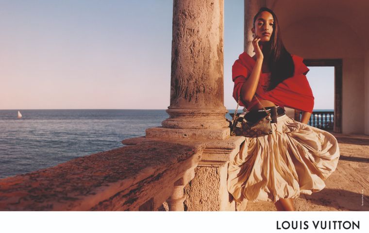 Louis Vuitton presenta su campaña Crucero Femenino 2025 en el marco de las maravillas arquitectónicas de Barcelona