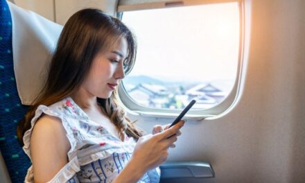 Cómo utilizan falsas redes Wi-Fi en vuelos para robar información