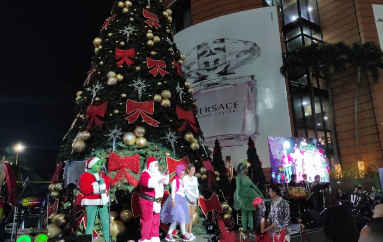 ENCENDIDO DE NAVIDAD EN EL CENTRO SAN IGNACIO: UN BRILLO DE ESPERANZA PARA CARACAS
