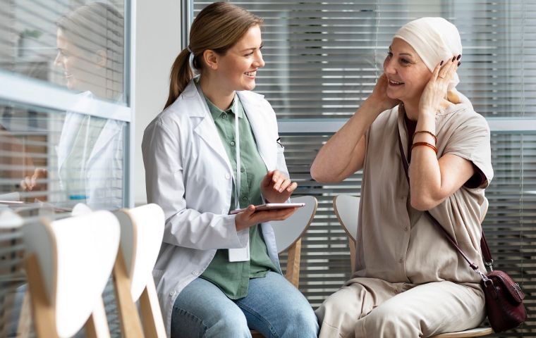 Empatía en la atención oncológica: Clave para el bienestar del paciente 