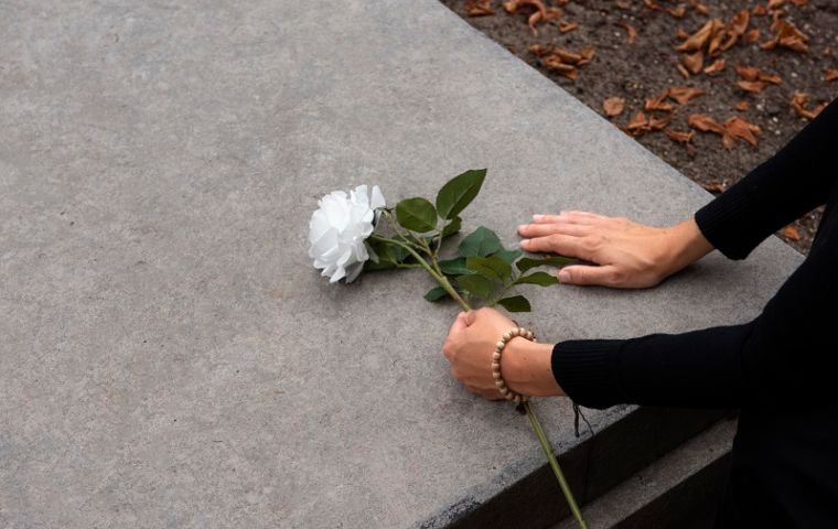 Seguros Venezuela crea póliza funeraria para residentes del municipio Chacao