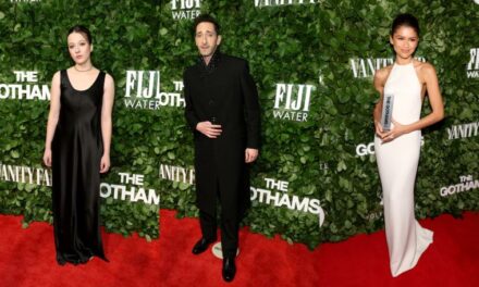Celebridades visten Louis Vuitton en la 34a edición anual de los Gotham Awards