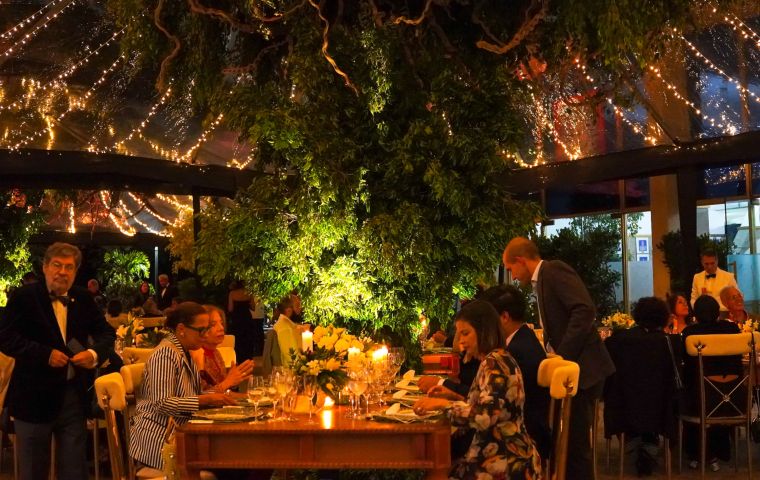 Bodegas Pomar ofreció una noche de cuento de hadas