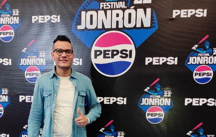 Diego Aguilera brilló en la alfombra azul del Jonrón Pepsi en su Vigesimosegunda entrega