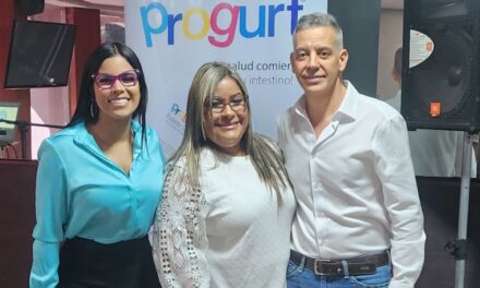 Dra. Mayra Martínez realizó conversatorio sobre probiótico de cuarta generación