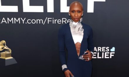 Cynthia Erivo luce un Louis Vuitton Hecho a medida en la 67 edición de los Grammy