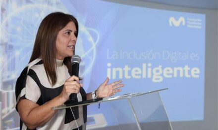 4 de cada 10 docentes ya usan Inteligencia Artificial en el aula según estudio de Fundación Telefónica Movistar