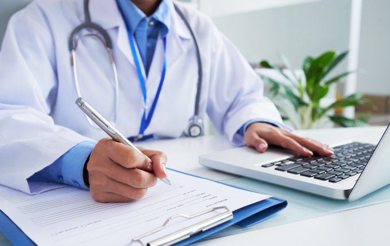 Clínica de Prevención de la SAV enaltece la labor de los médicos en su día