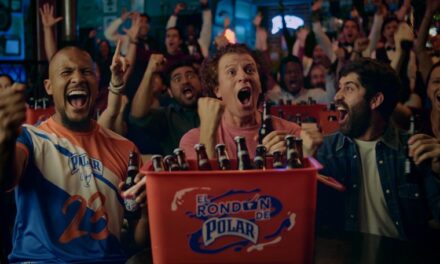 Polar Pilsen celebra un rondón con el gladiador del fútbol venezolano