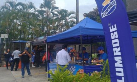 Plumrose enciende la fiesta de la Semana del Perro Caliente 2025