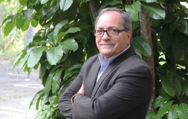 Enzo Cassella regresa a casa