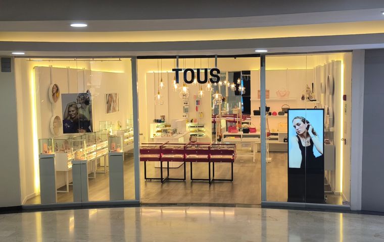 Tous Venezuela: Celebra más de dos décadas de presencia en el país con una propuesta renovada y sofisticada.