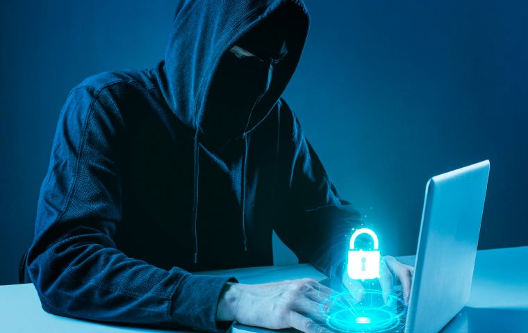 ESET descubre phishing activo que utiliza WinRAR para robar información