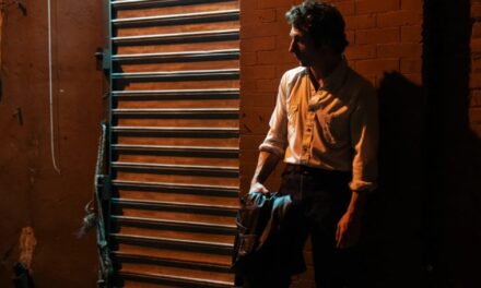 Jeremy Allen White se transforma en «Springsteen: Música de ninguna parte», que llega en una semana a cines de Venezuela