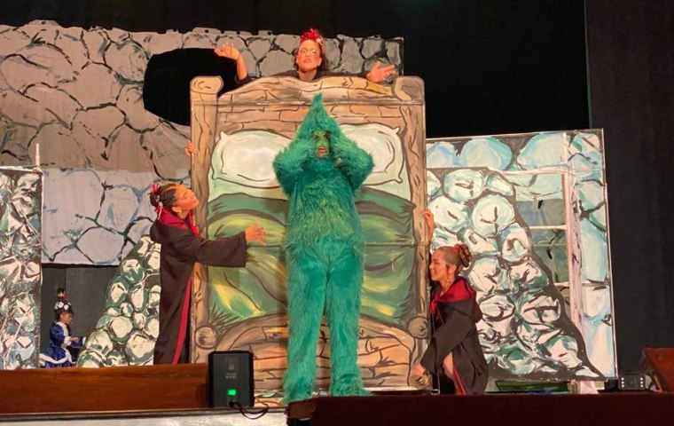 Grupo teatral Atlas viene para salvar la Navidad