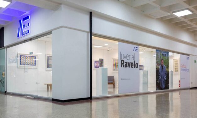  La nueva faceta del Maestro Juvenal Ravelo «Gráficas Cromáticas» en Arte Express 99