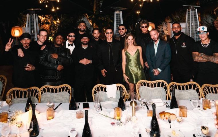 Beto, de Rawayana, se suma a la celebración de los 20 años de Arcángel junto a grandes figuras del género urbano