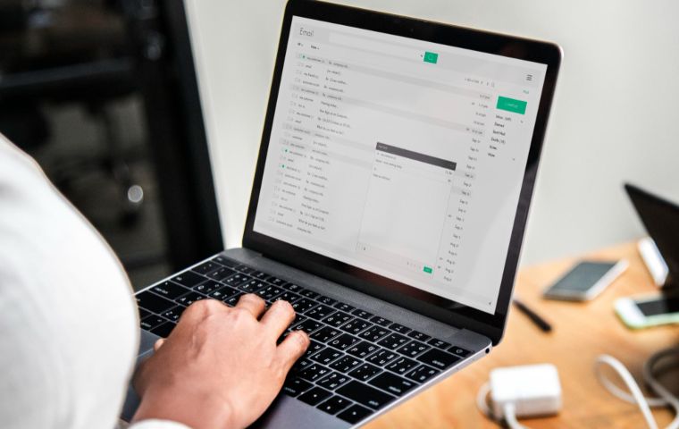 10 razones por las que tu bandeja de entrada está llena de spam o estafas