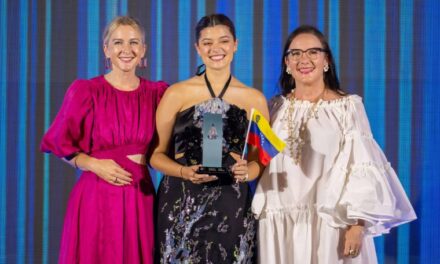 De Barquisimeto a Bangkok: Fabiana Abreu conquista el oro en los International Design Awards 2026