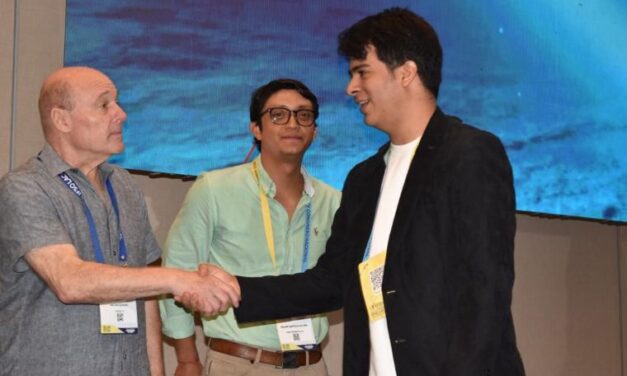 Cirujano venezolano Ronnie Villasmil obtiene el Premio Natan Zundel en Colombia