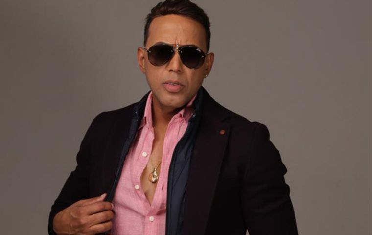 Banny Kosta regresa a la cima del Record Report