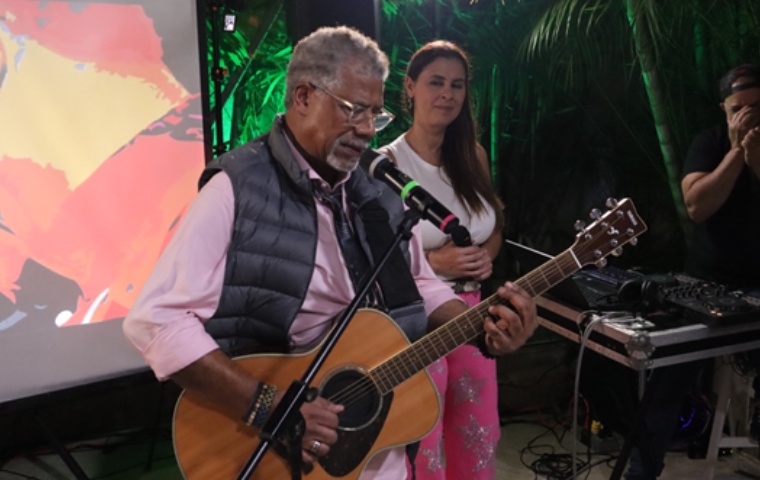 Frank Quintero estremece con su primer concierto en íntimo para sus fans en Venezuela