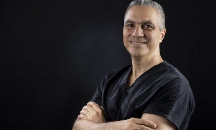 Biotecnología de Precisión: El Dr. Iván Bezara lidera la Revolución de los Péptidos en Venezuela