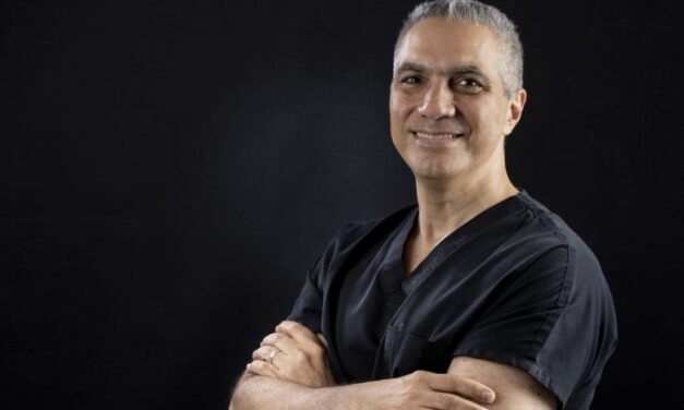 Biotecnología de Precisión: El Dr. Iván Bezara lidera la Revolución de los Péptidos en Venezuela