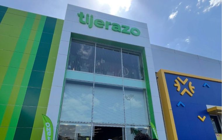 Tijerazo inauguró su primera tienda en La Guaira con gran afluencia de público  