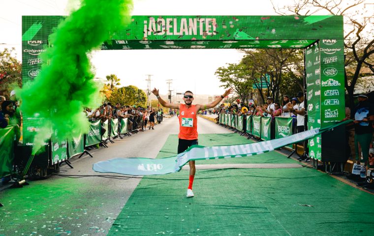 Éxito rotundo en la Gran Carrera 10K y Caminata 5K de Rio Supermarket en Margarita