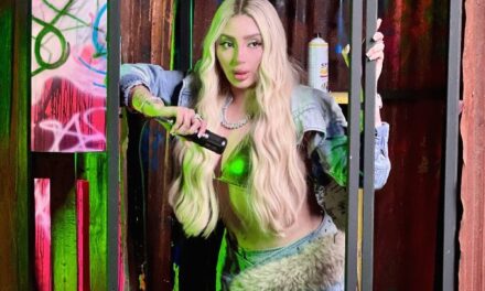 Bellakath amplifica el poder de La Liga Femenina con el estreno del video oficial de “Bugutu”