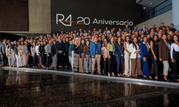 R4 celebra su aniversario: 20 años transformando el futuro financiero de Venezuela