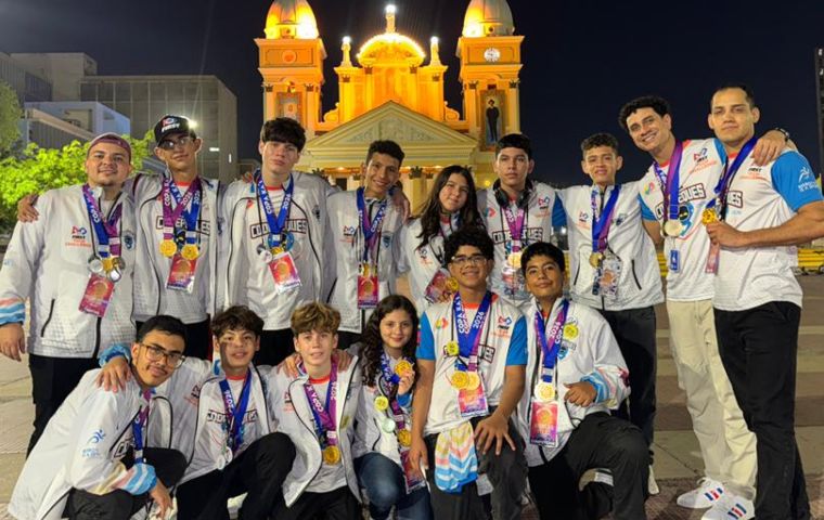 Team Codepeques se corona bicampeón en la Copa KA’I 2026