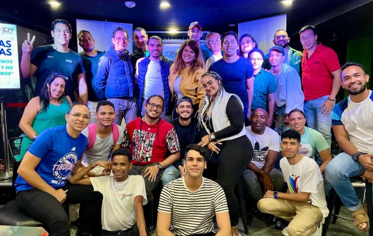 Presentan informe sobre necesidades de la población LGBTIQ+ en 20 municipios de Venezuela: Un paso hacia la construcción de ciudades más inclusivas