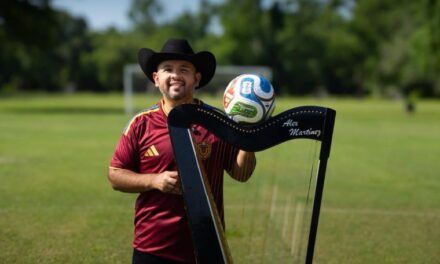 El arpa venezolana hará historia en la Copa Mundial FIFA 2026™️ de la mano de Alex Martínez