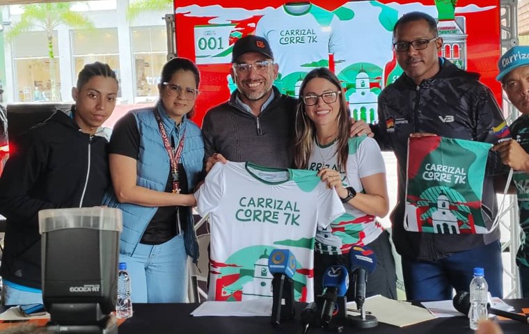 Alcaldía de Carrizal y Retosvenezuela unen fuerzas en la carrera nocturna «Carrizal Corre 7K» para dar la bienvenida a la Navidad