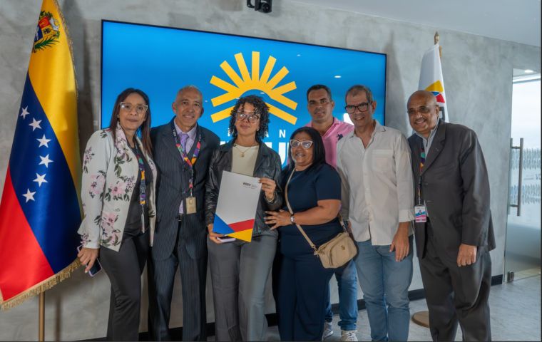 Banco de Venezuela acompaña al Plan Venezuela Renace en entrega de créditos sociales a familias afectadas por el doblete sísmico