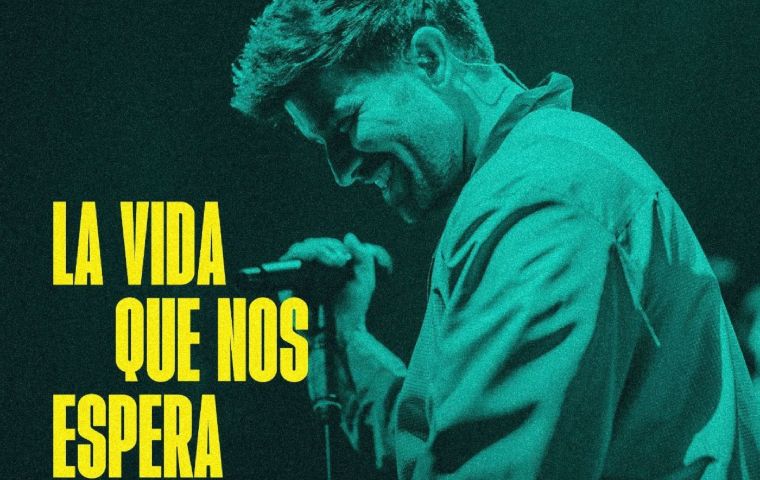 Pablo Alborán presenta una nueva versión de «La vida que nos espera» junto a Gilberto Santa Rosa