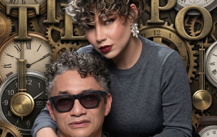 Bitoqueao presenta «Tiempo», una invitación a detener el reloj y disfrutar de la vida