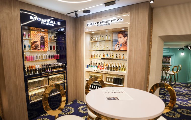Tras 26 años ,Fragancias Boutique llega a lo más alto con ATTICO
