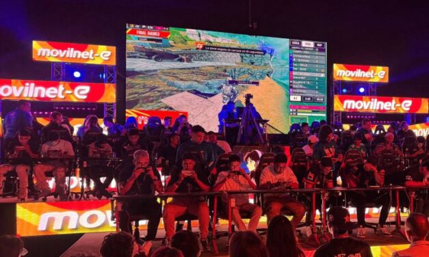 Movilnet-e celebra 5 años subiendo de nivel a la movida geek